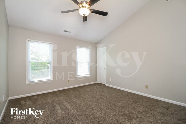 Building Photo - 7089 Avenbury Cir