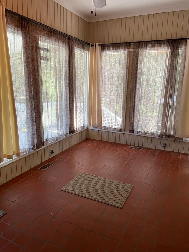 Building Photo - 3 bedroom Bathroom House in River Run Planation