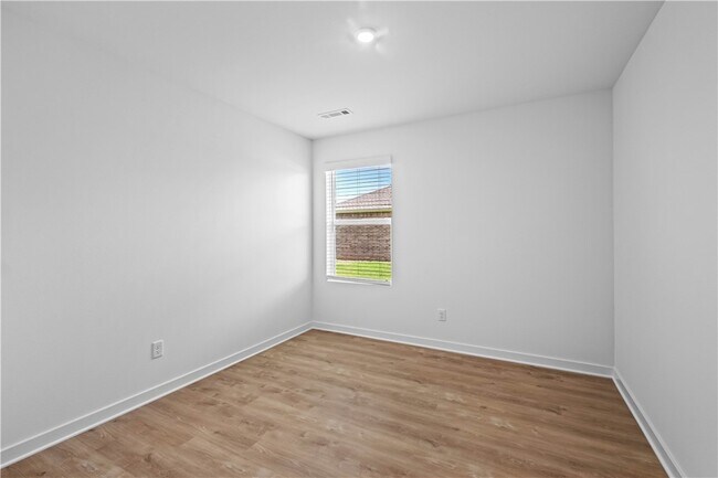 Building Photo - 523 Nevada St