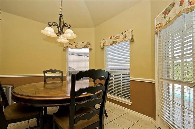 Building Photo - 10118 St Georges Dr