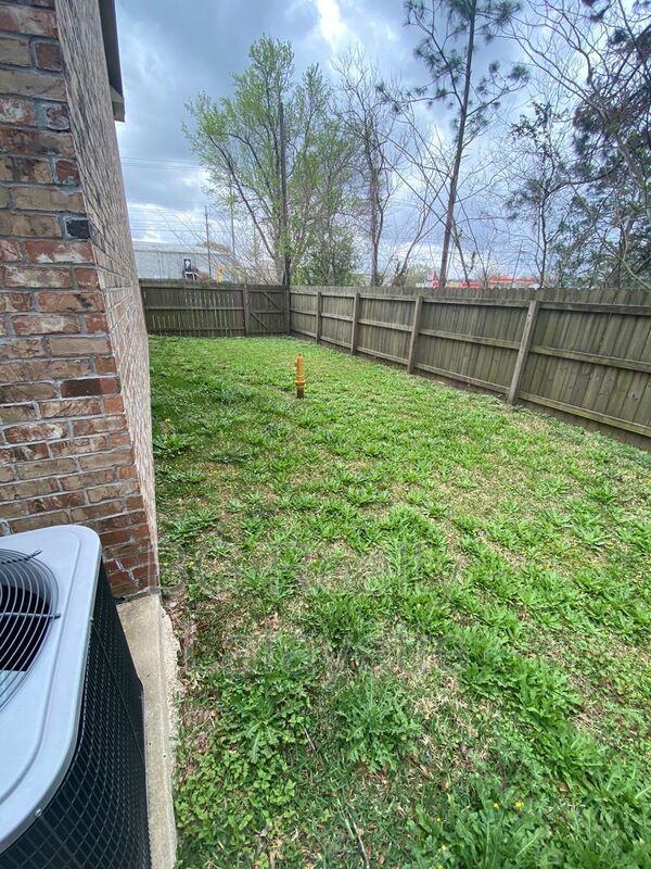 Building Photo - 208 Caudill Dr