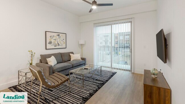 Building Photo - 650 E Sycamore St