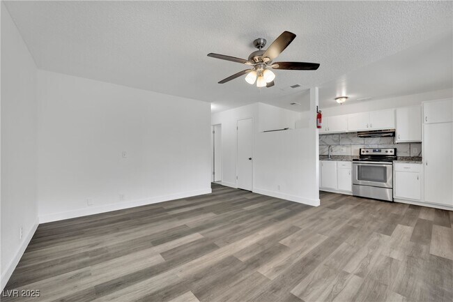Building Photo - 2904 Marlin Ave