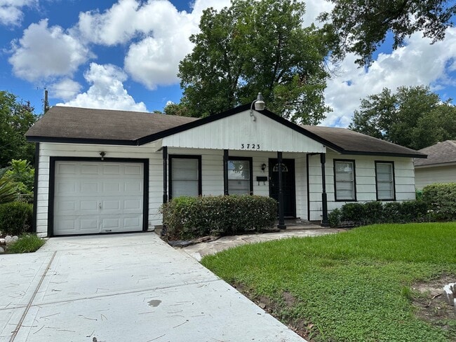 Building Photo - 3723 Cosby St