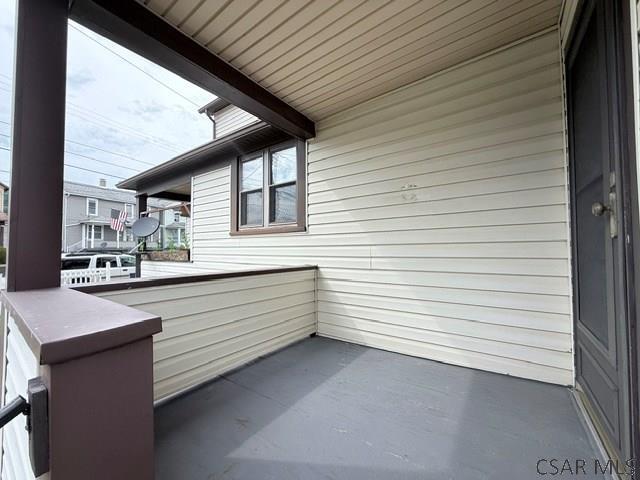 Building Photo - R130 Strayer St