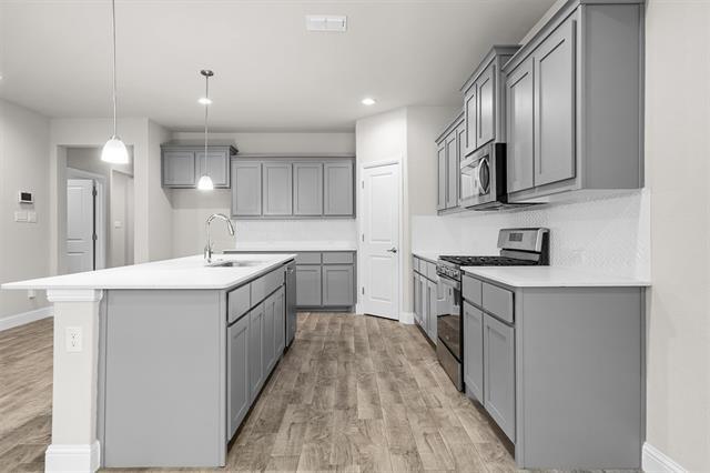 Building Photo - 825 Blackhorse Trl