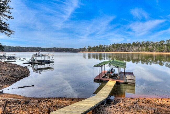Building Photo - Fully Furnished Monthly Lake Cabin Rental | Available October – March