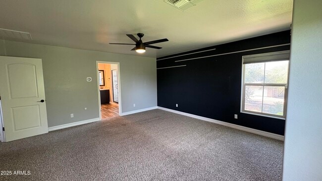 Building Photo - 11460 W St John Rd