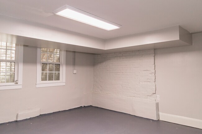 Building Photo - 1408 Gregg St
