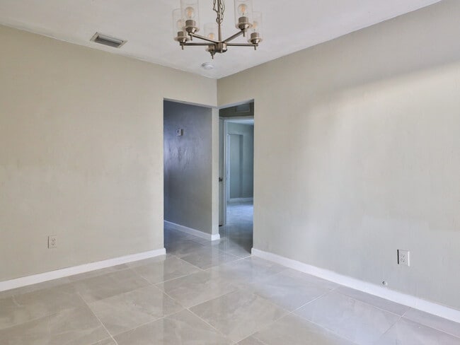 Building Photo - 47 NW 151st St