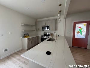 Building Photo - 631 E Mistletoe