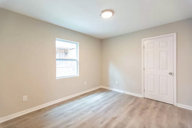 Building Photo - 199 Troy Street