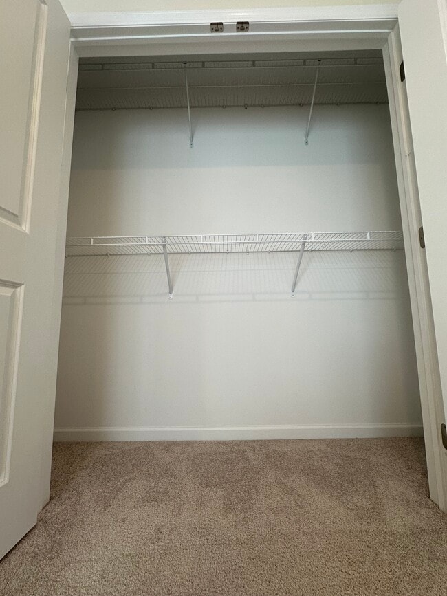 Building Photo - 410 Mayer Pl