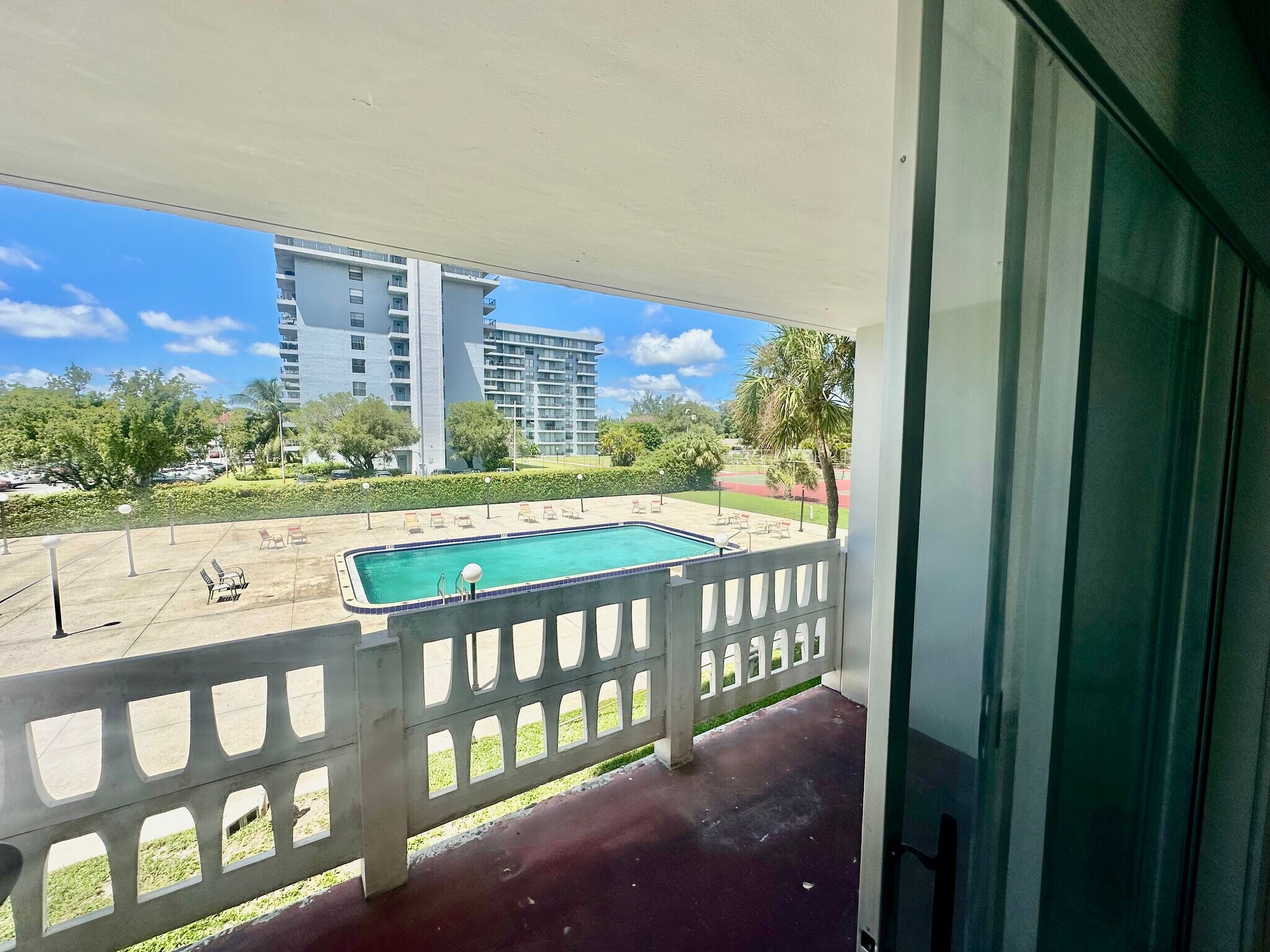Building Photo - 15600 NW 7th Ave