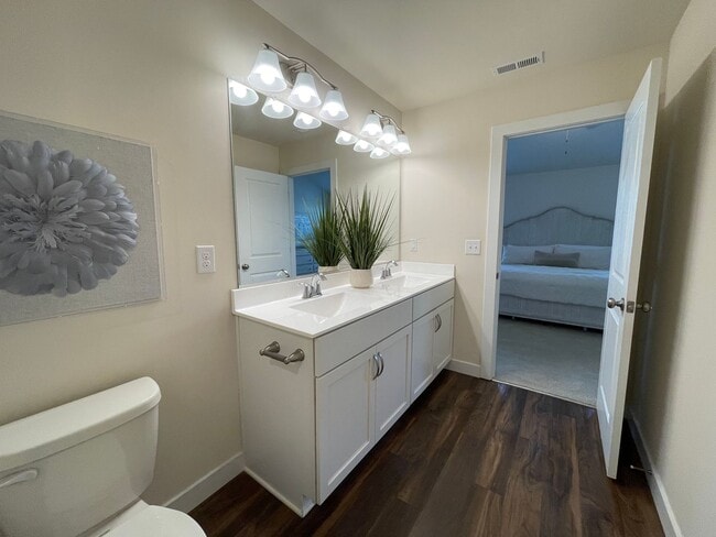 Building Photo - Heron | 3 Bed 2.5 Bath | Garage | 1800 sf ...