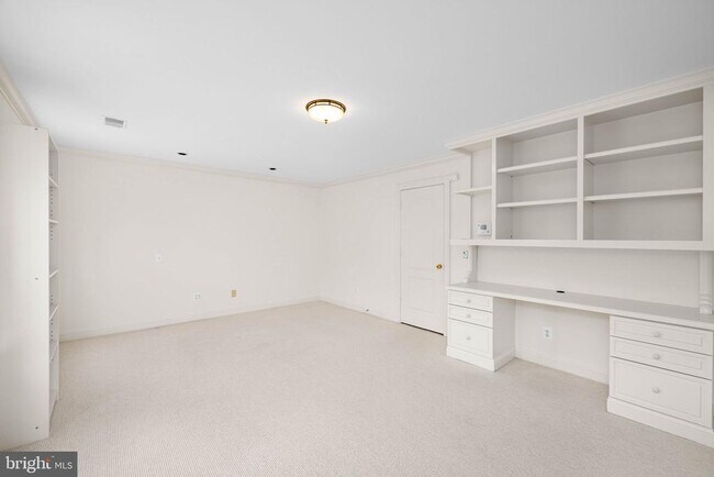 Building Photo - 4049 Mansion Dr NW