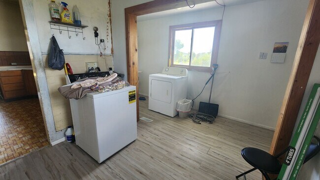 Building Photo - 54 Mount Hwy 359