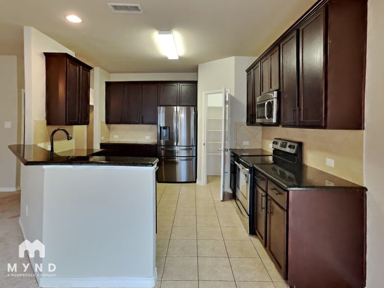 Building Photo - 1417 Castle Creek Dr