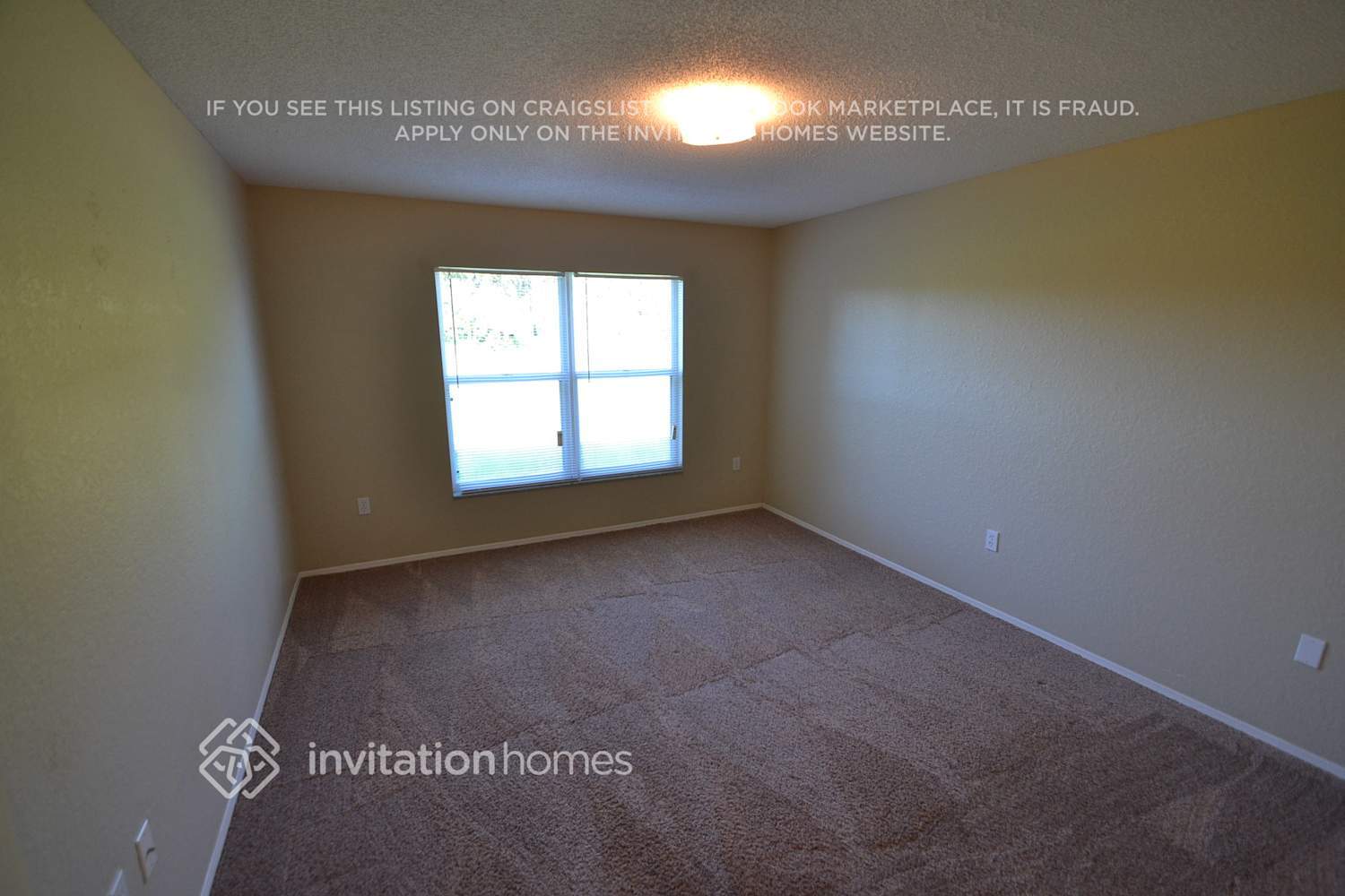Building Photo - 7988 Oak Run Cir
