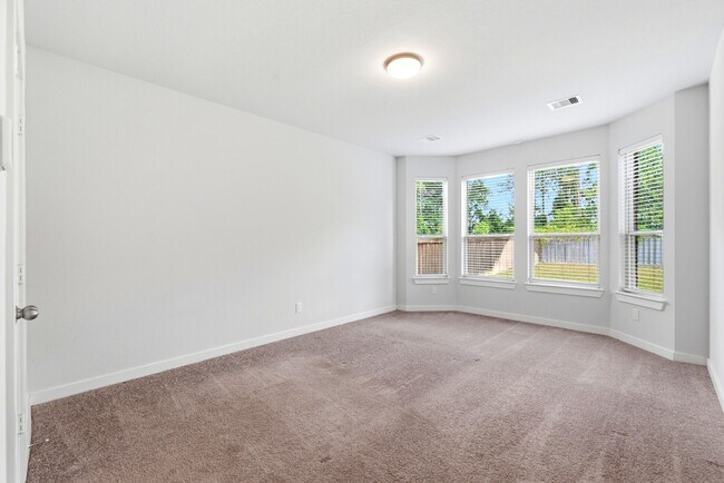 Building Photo - 8017 Whisper Grove Dr