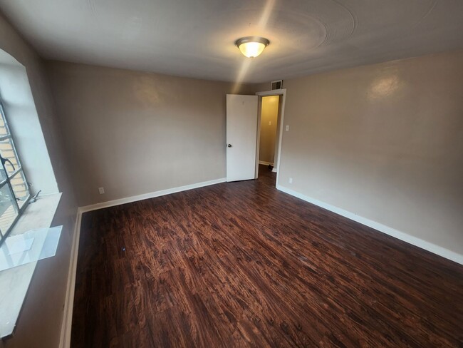 Building Photo - Newly Renovated 2 bedroom Section 8 NO APP...