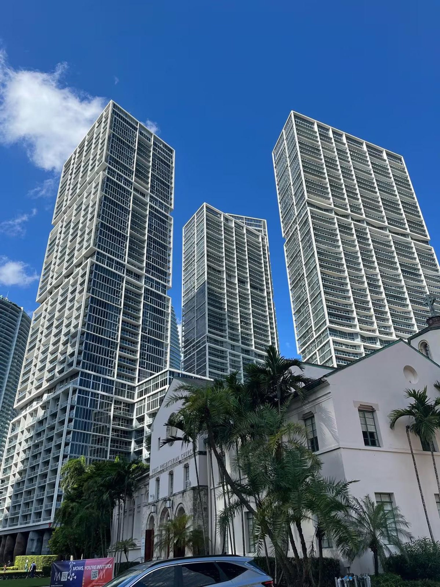 Building Photo - 501 Brickell Ave