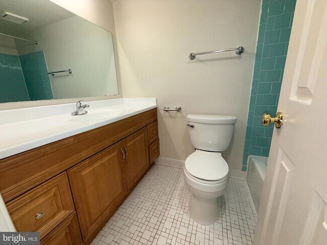 Building Photo - 434 N Armistead St