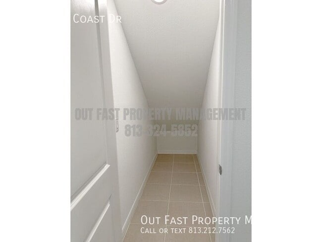 Building Photo - 3825 Capri Coast Dr