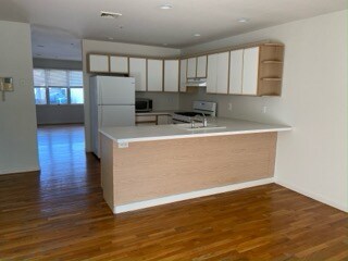 Building Photo - 101 Halstead Ave