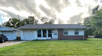 Building Photo - 911 Alagna Dr