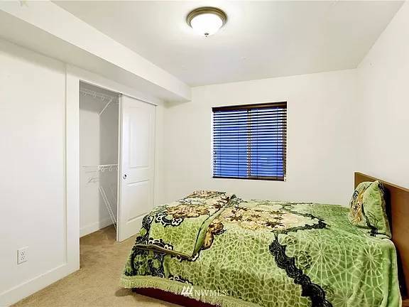 Building Photo - 3-Bedroom Apartment with Fenced Backyard N...