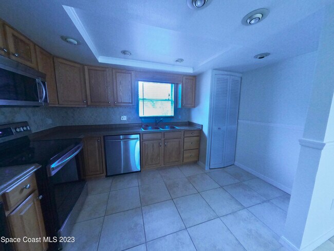 Building Photo - 3135 Shady Dell Ln