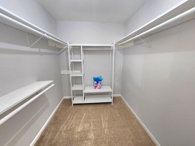 Building Photo - 16011 Glen Mar Dr