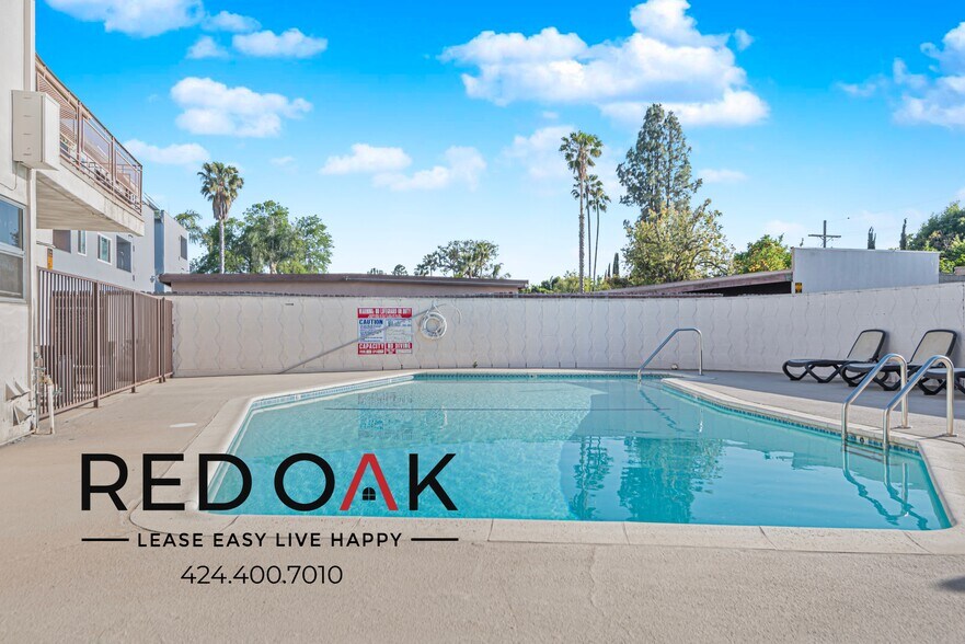 Building Photo - 6045 Whitsett Ave