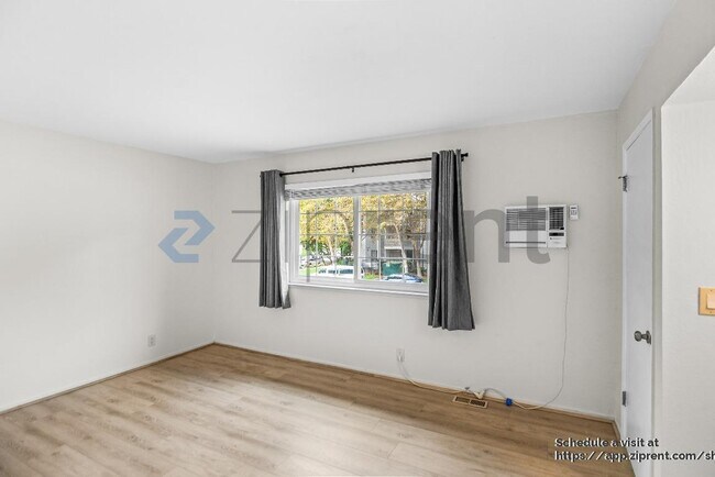 Building Photo - 5730 Allen Ave