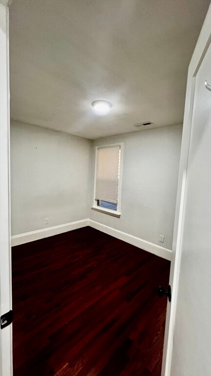 Building Photo - 397 Chelsea St