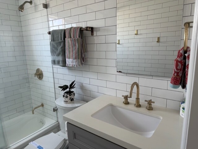 Building Photo - 205 41st St