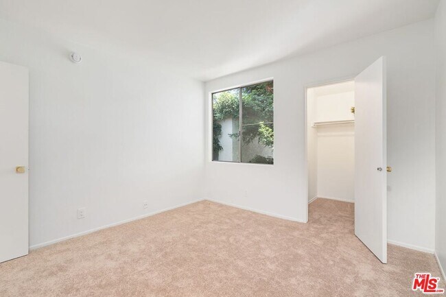 Building Photo - 12720 Burbank Blvd