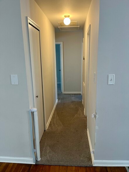 Hallway - 13202 Wilton Oaks Dr