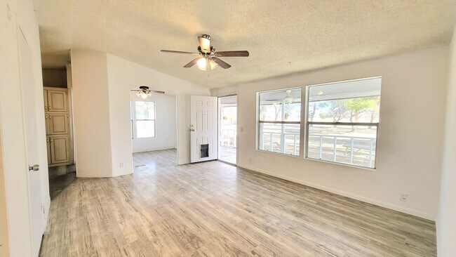 Building Photo - 521 Alaska Way