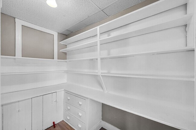 Building Photo - 92 Woodside Terrace