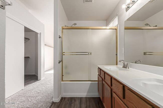 Building Photo - 1793 E Gail Dr