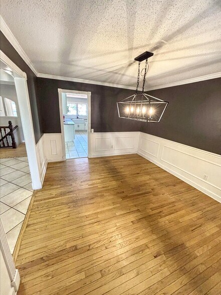 Building Photo - 813 Big Bend Woods Dr