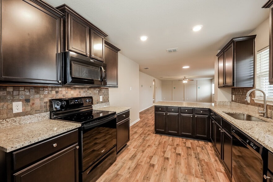 Building Photo - 11703 Viney Pass