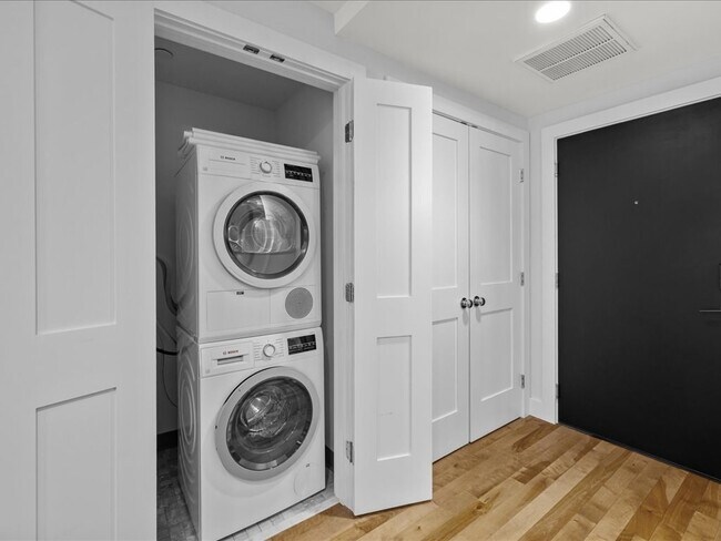 Building Photo - 50 Hichborn St