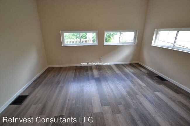 Building Photo - 4 br, 2 bath House - 2040 North Bend Road