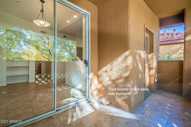 Building Photo - Premium Luxury 2 Bed 2 Bath condo with nicel view!!