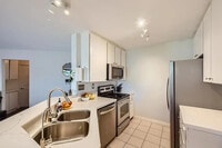 Building Photo - 9730 Mesa Springs Way