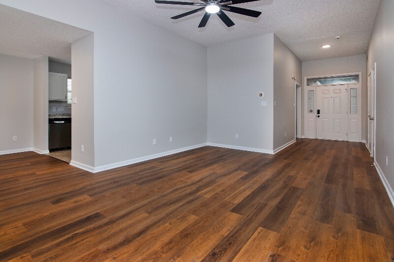 Building Photo - 10430 Brawley Ln