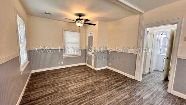 Building Photo - 2316 NW 38th St